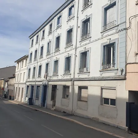 Sunny Sainte Apartment